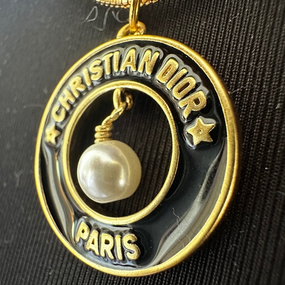 Christian Dior Gold Chain w Gold, Black Lacquer, and Pearl Circular Pendant - Picture 4 of 7